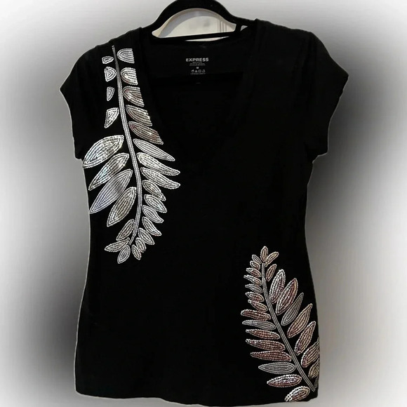 Express Top, Black with Silver Sequence Design T-shirt, Women’s, Size Medium - Picture 1 of 3